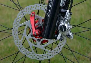 激光切割剎車片，讓綠色出行更安全